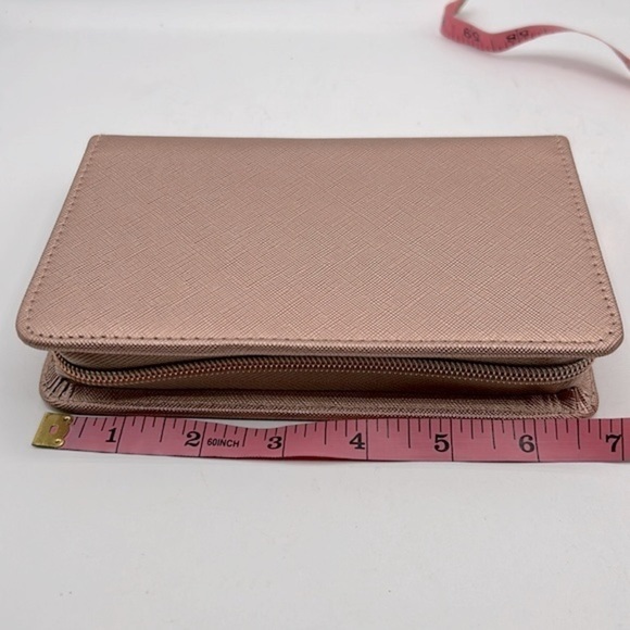 Sephora Rose Gold Make Up Case Bag with Zipper Closure - Picture 8 of 10